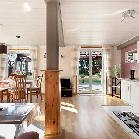 Bi Tiessens To Hus * Arkebek