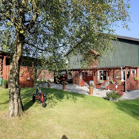Apartment Bi Tiessens To Hus